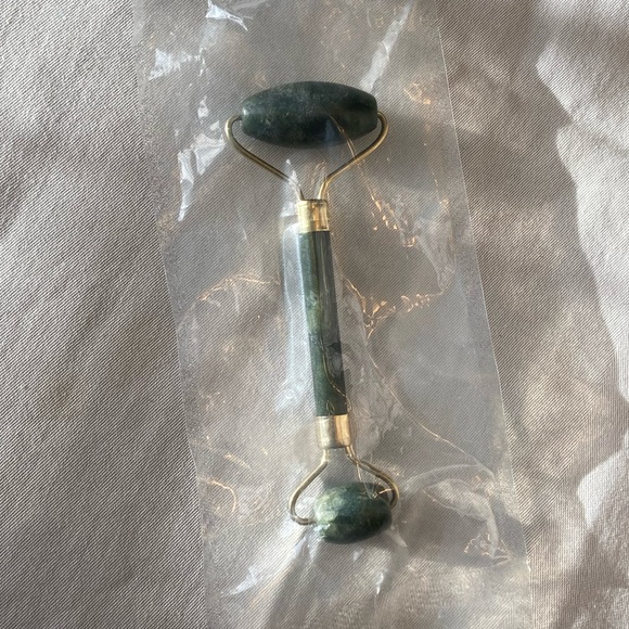 Jade roller - Picture 1 of 3